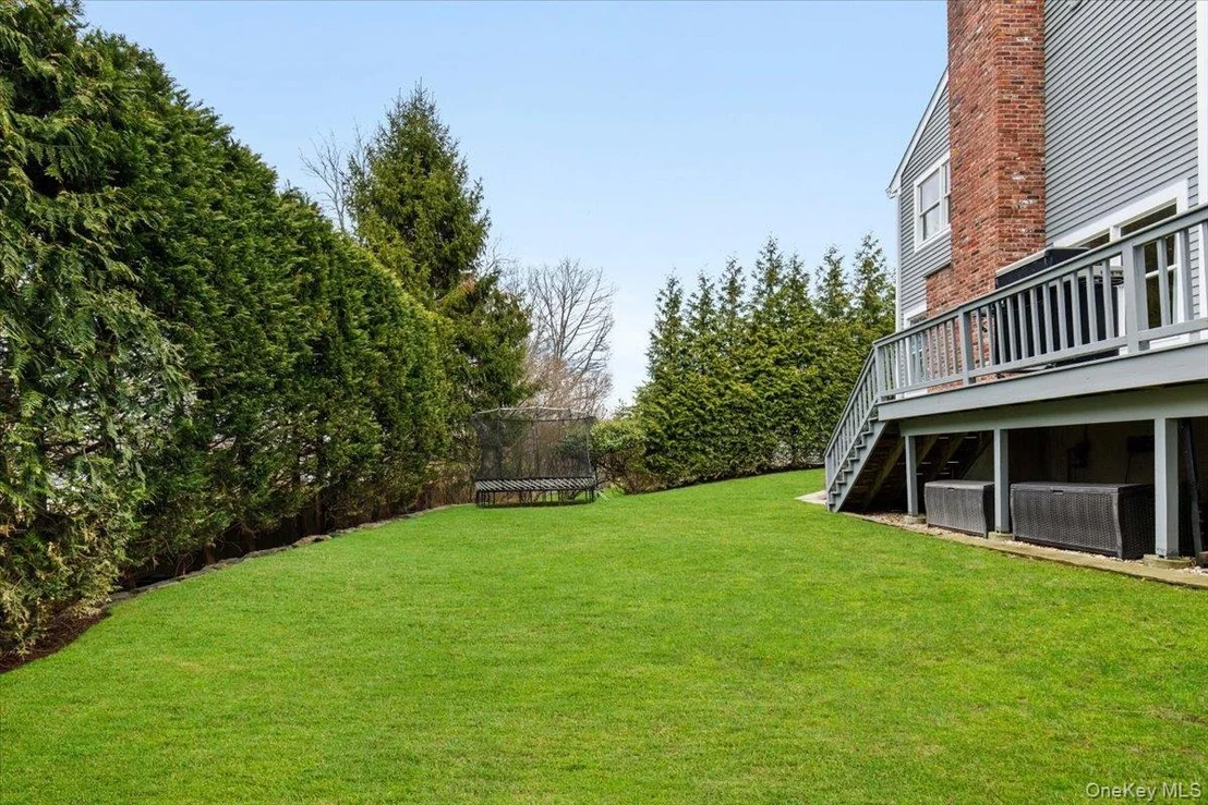 Photo of 76 Davis Avenue