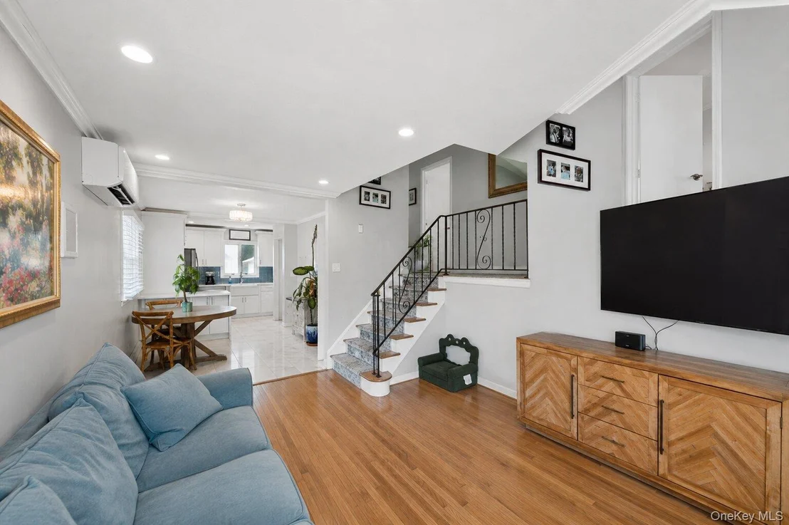 Photo of 83 Scarcliffe Drive