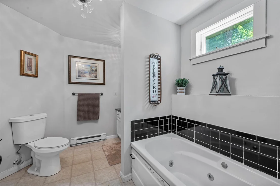 Photo of 307 Oak Lane