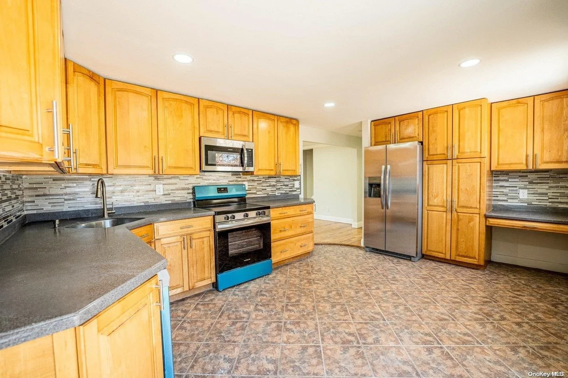Photo of 19 Cedar Ridge Drive