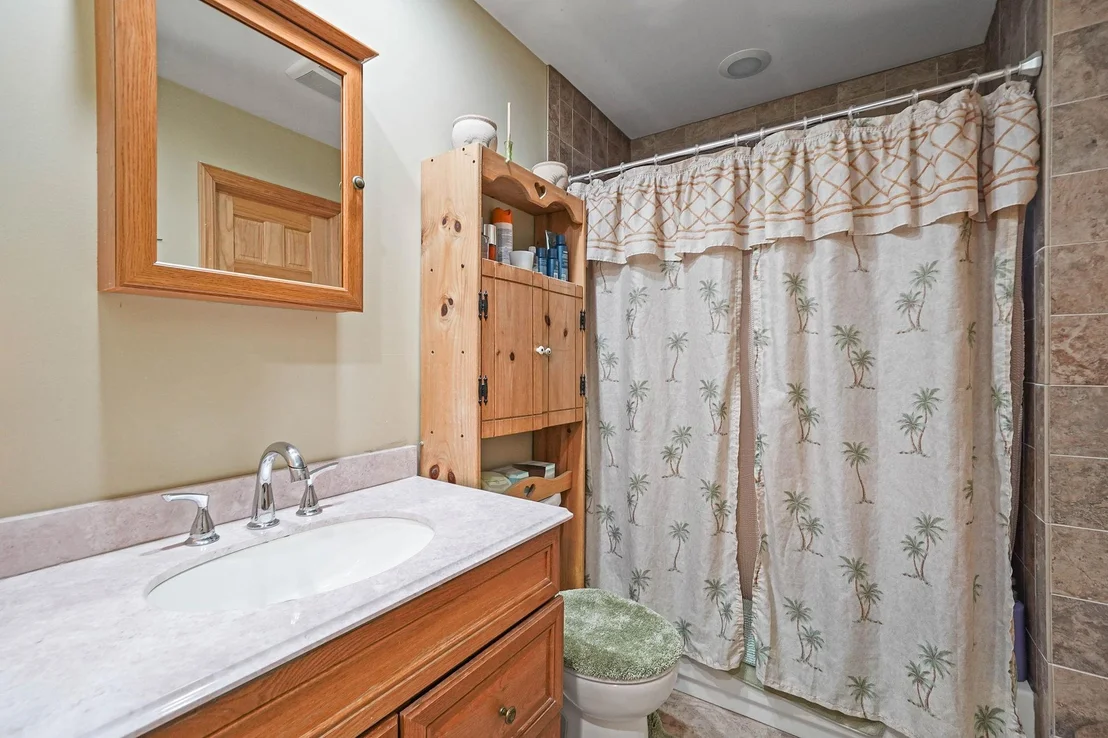 Photo of 48 Henry Avenue
