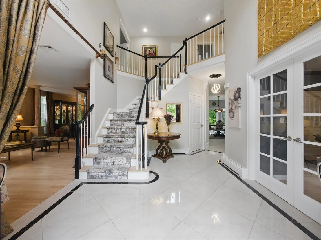 Photo of 21 Golf Course Drive