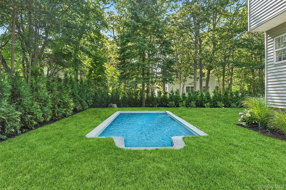 Photo of 13 Shore Road