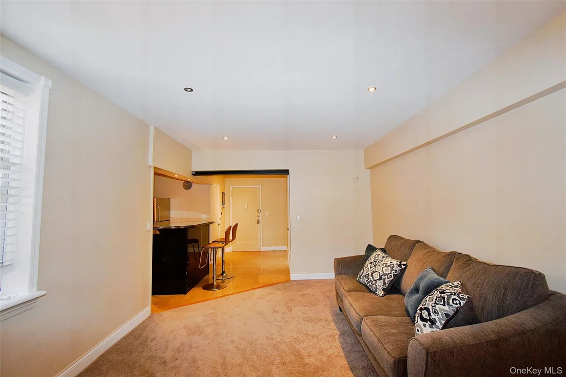 Photo of Unit B38 at 796 Bronx River Road