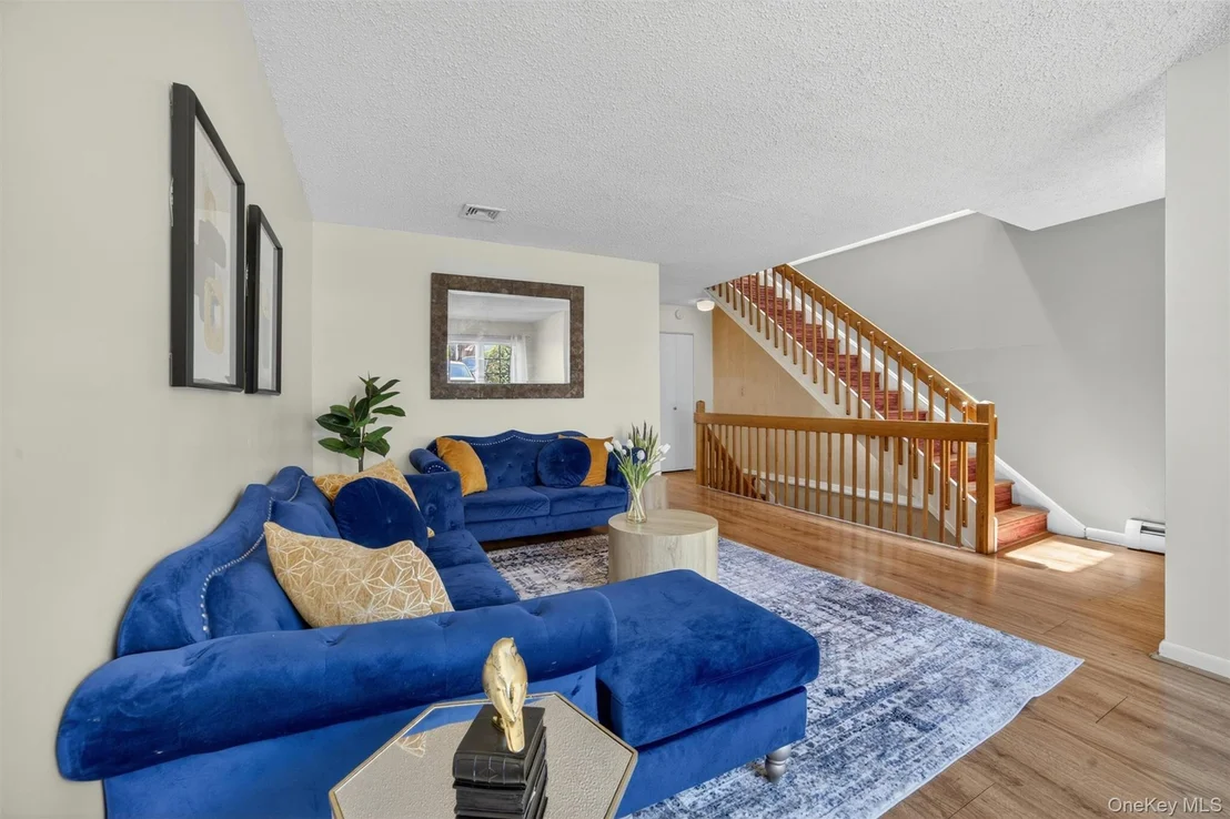 Photo of 9 Maple Crest Drive