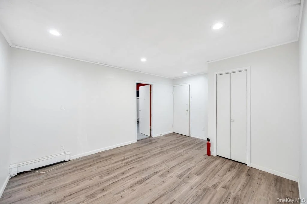 Photo of 143 Blacksmith Road E