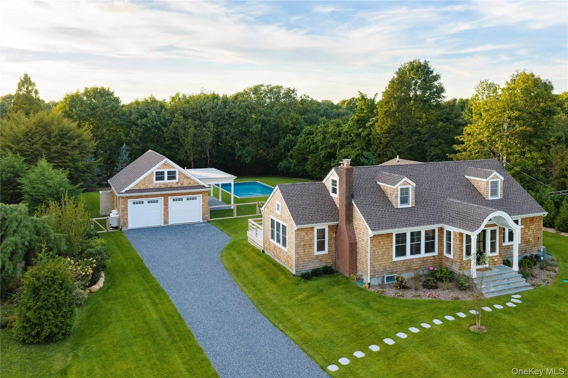 Photo of 605 Cedar Drive