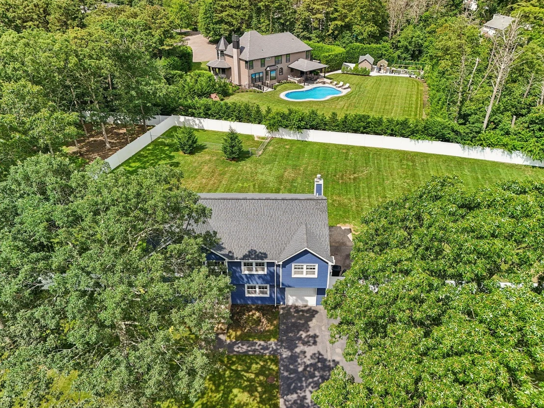 Photo of 2 Sommerset Drive