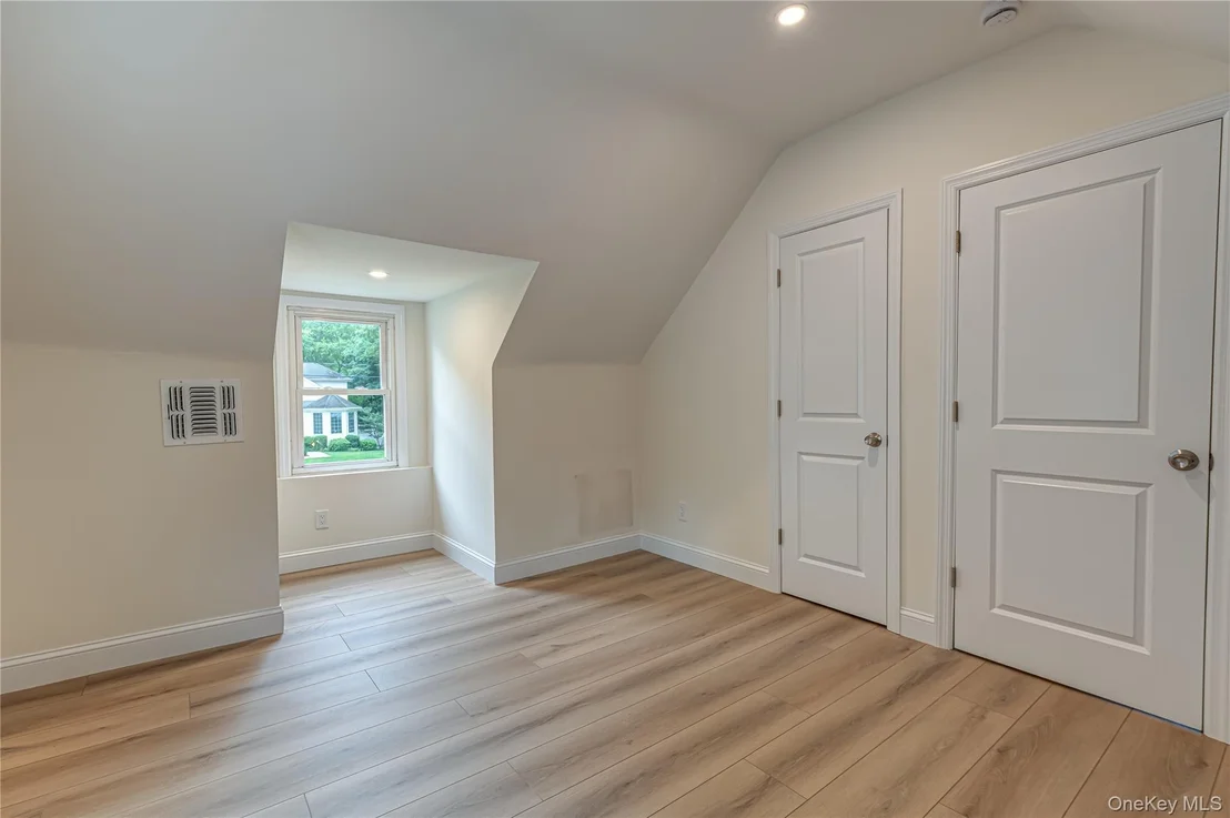 Photo of 52 Summit Drive