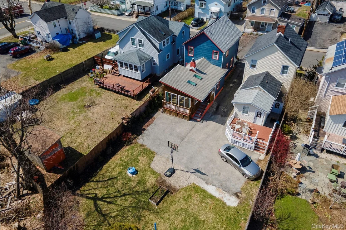 Photo of 39 N Chestnut Street