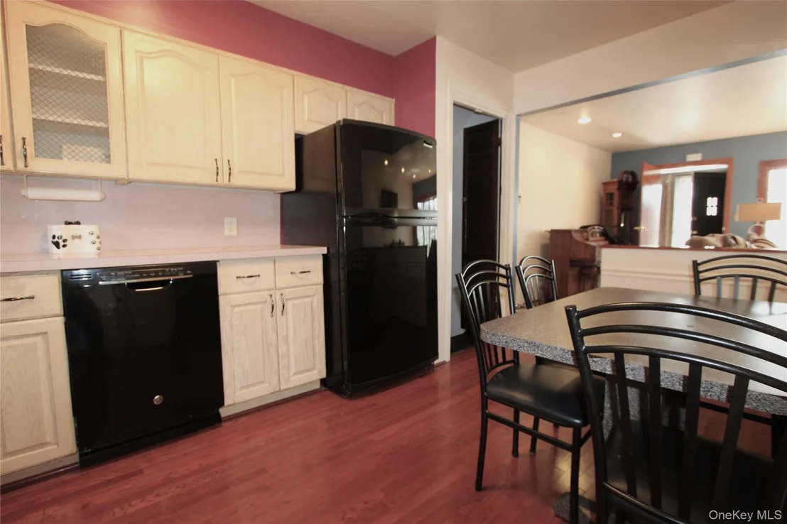 Photo of 170 Pembrook Drive