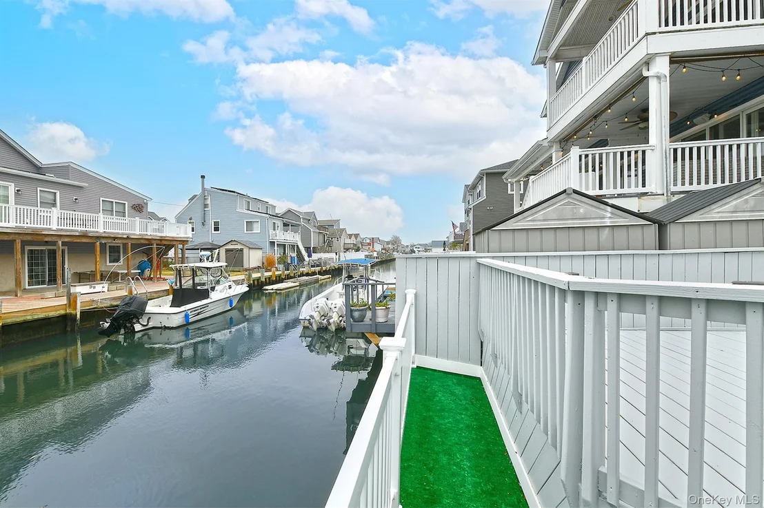 Photo of 116 Beach Avenue