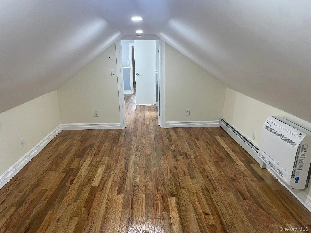 Photo of 839 Clarence Avenue