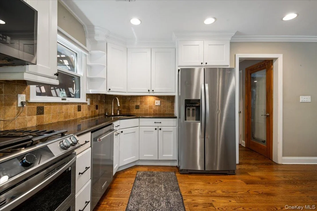 Photo of 16 Brook Lane