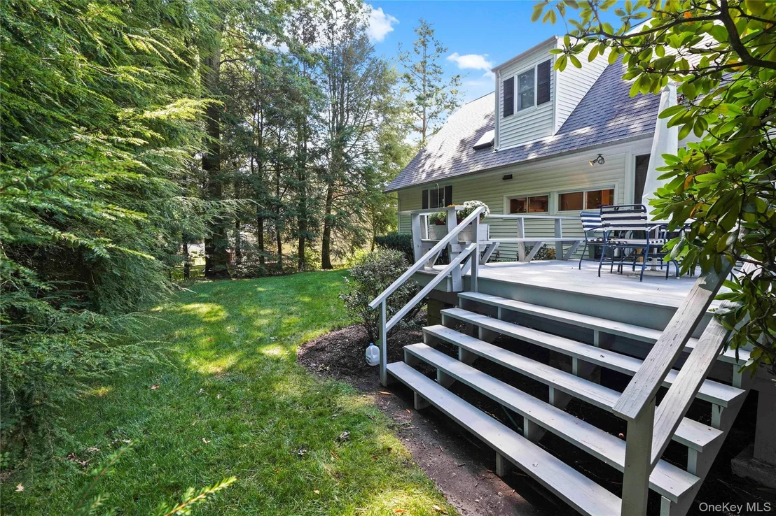 Photo of 7 Lookout Place