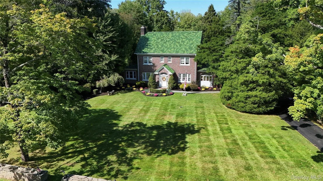 Photo of 20 Demarest Avenue