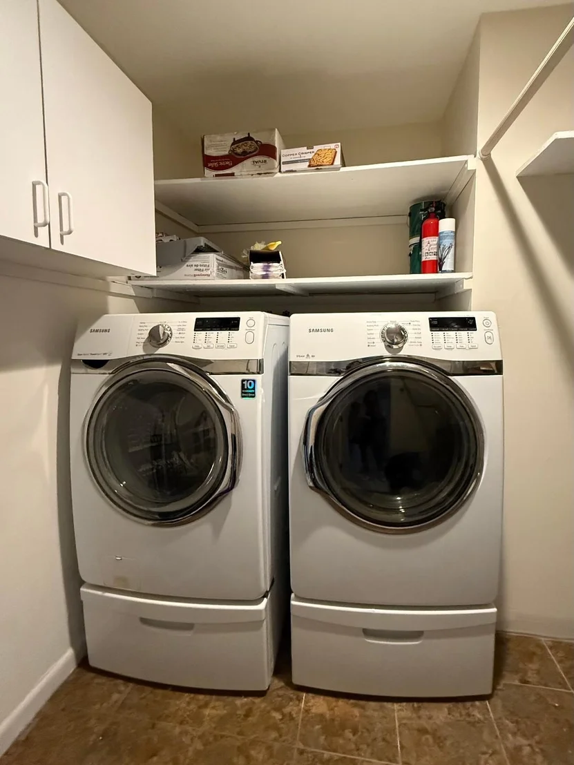 Photo of Unit B at 301 Commons Way