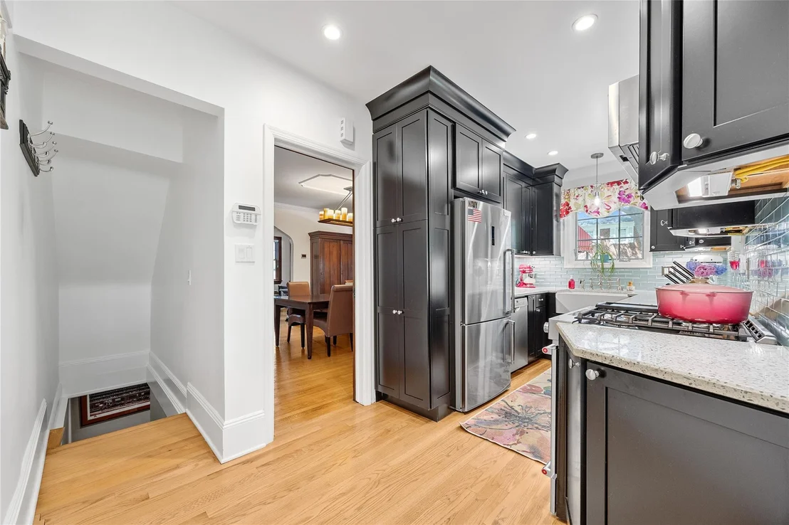 Photo of 27-01 167th Street
