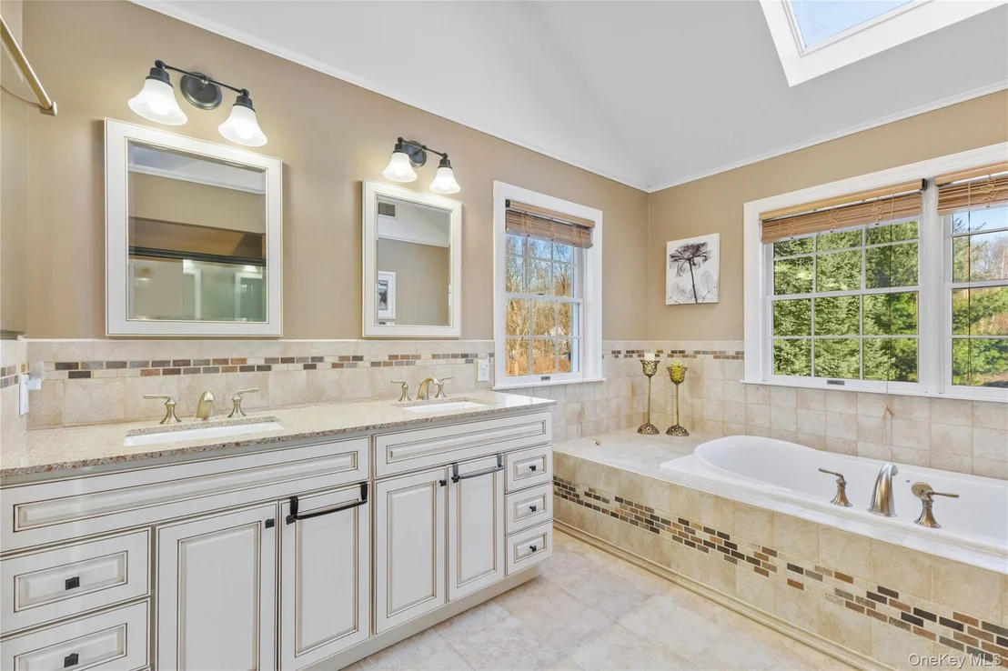 Photo of 128 High View Drive
