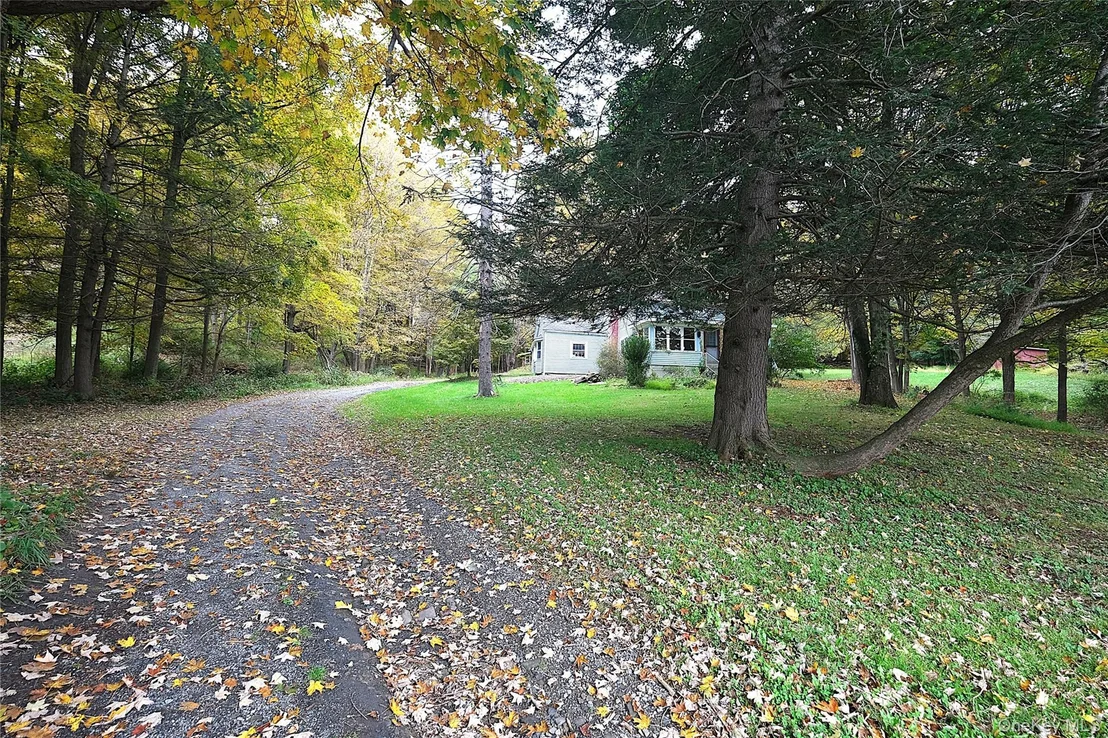 Photo of 1391 County Route 7
