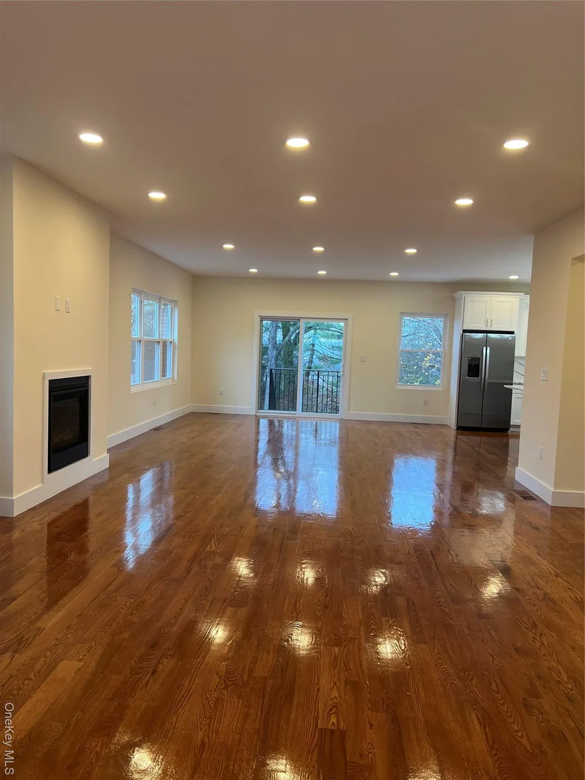 Photo of 15 Sunlight Hill