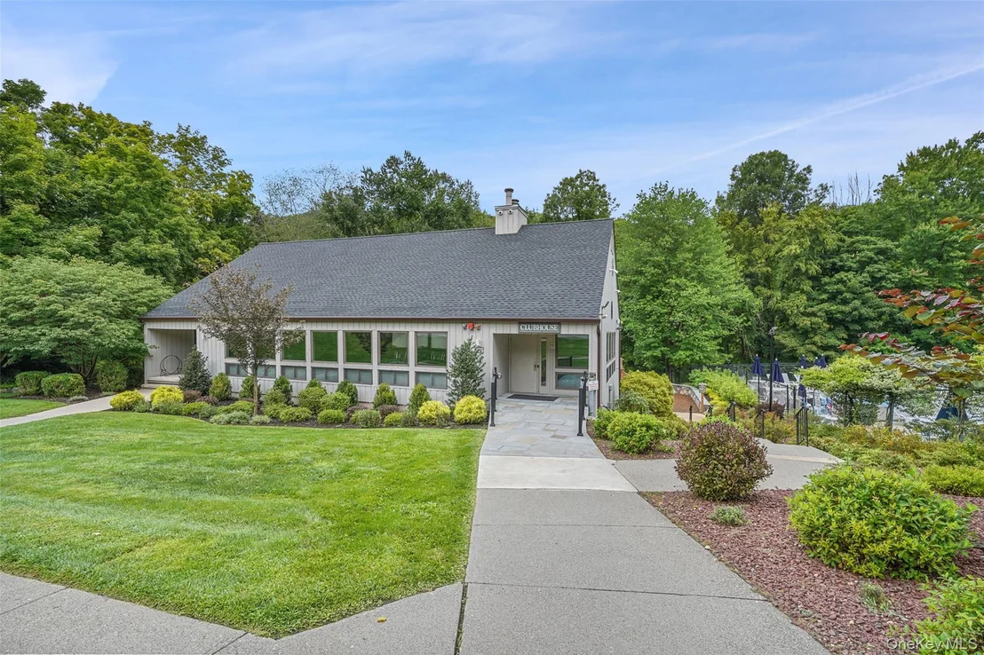 Photo of 152 Arbor Crest
