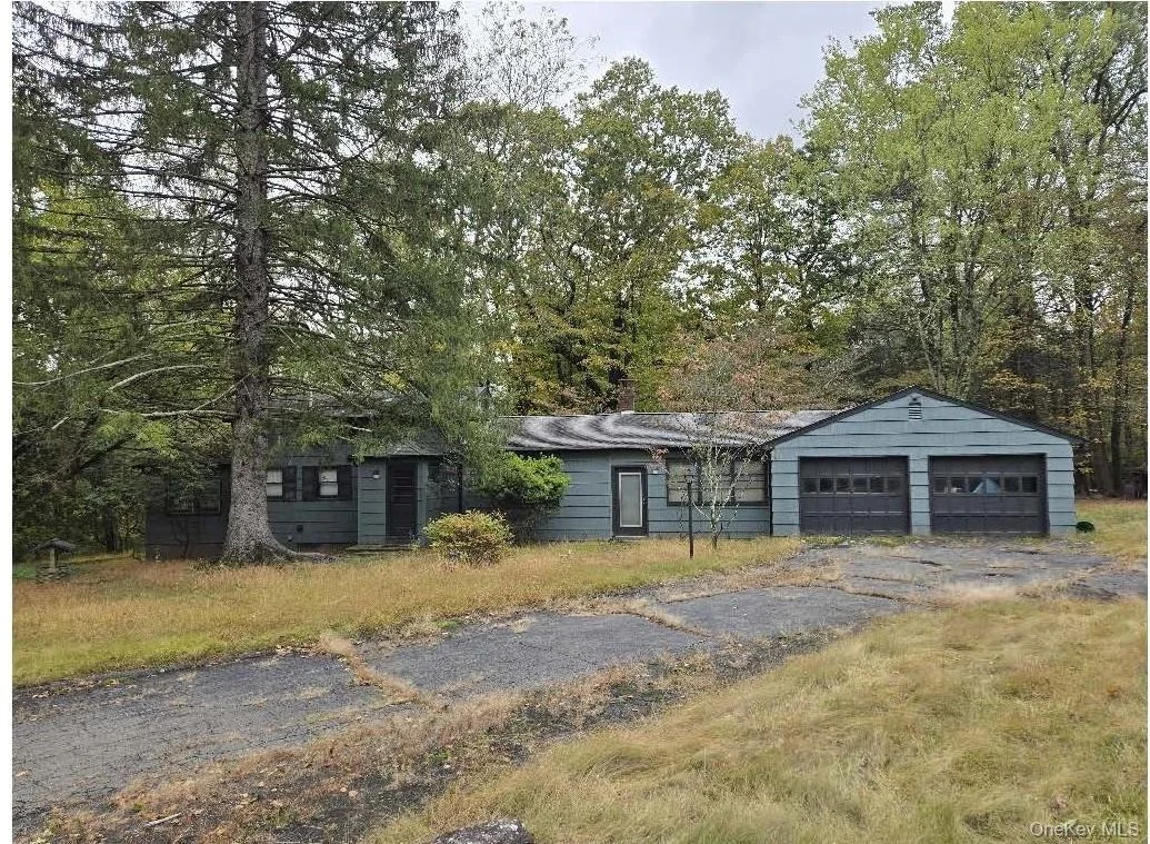 Photo of 3 Edgebrook Lane