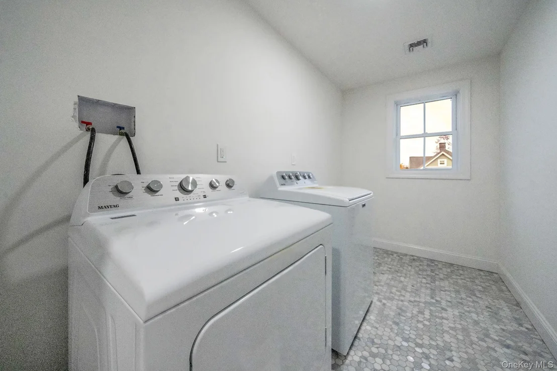 Photo of 2929 Yale Place