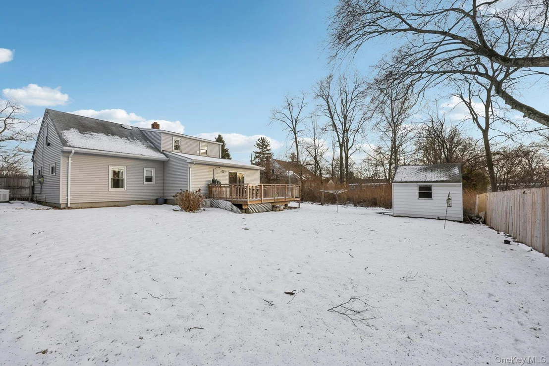 Photo of 375 Laurel Road