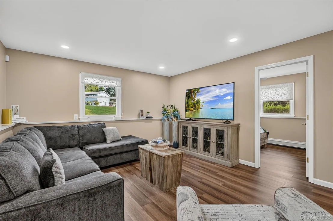Photo of 10 Pine Drive