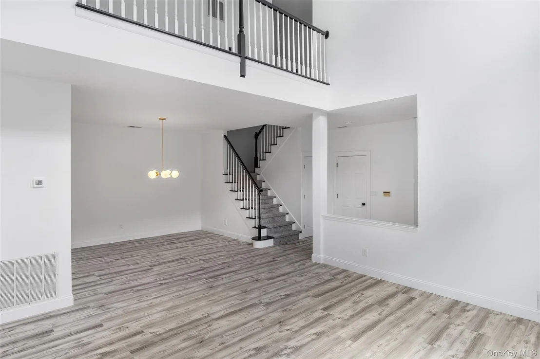 Photo of 132 Benefield Boulevard