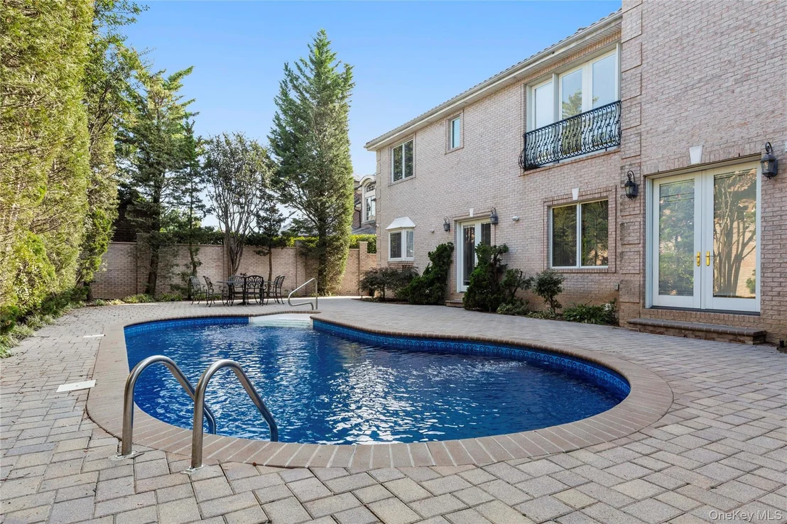 Photo of 104 Malba Drive