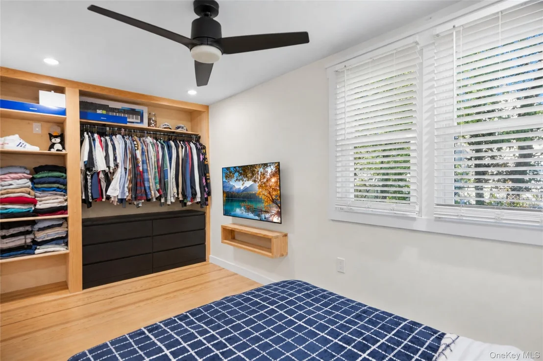 Photo of 109 Lakeview Drive