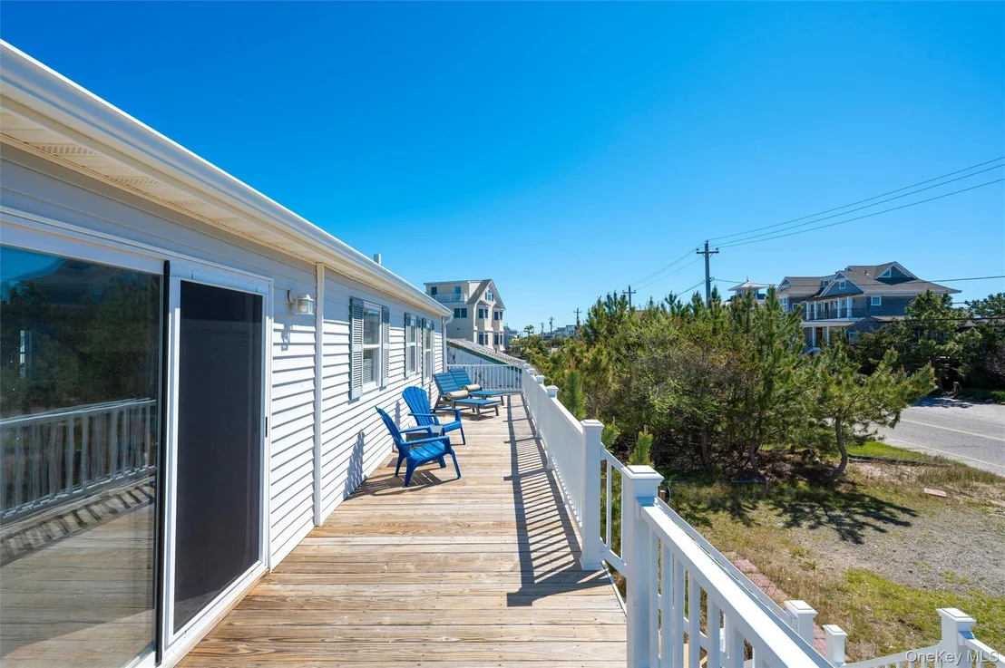 Photo of 898 Dune Road