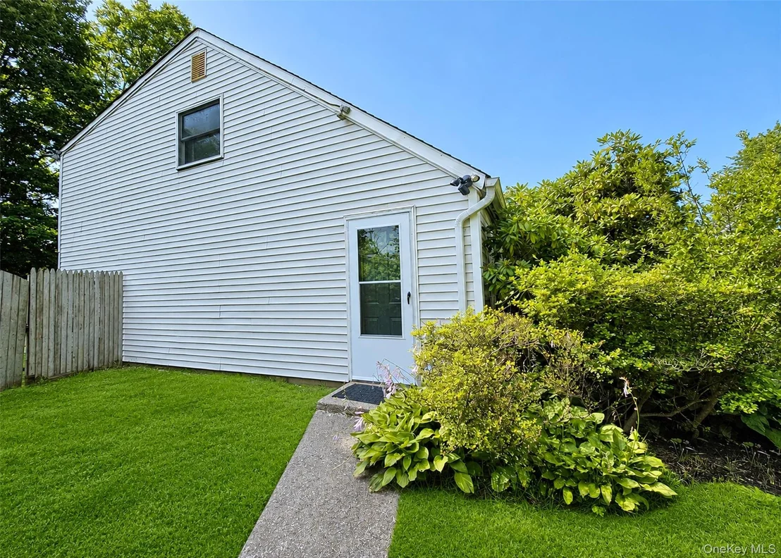 Photo of 30 Hackberry Lane