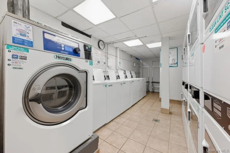 Photo of Unit 2I at 765 Bronx River Road