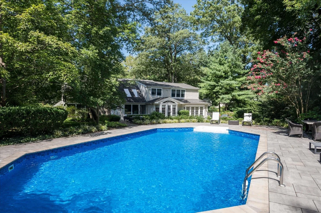 Photo of 75 Chestnut Drive