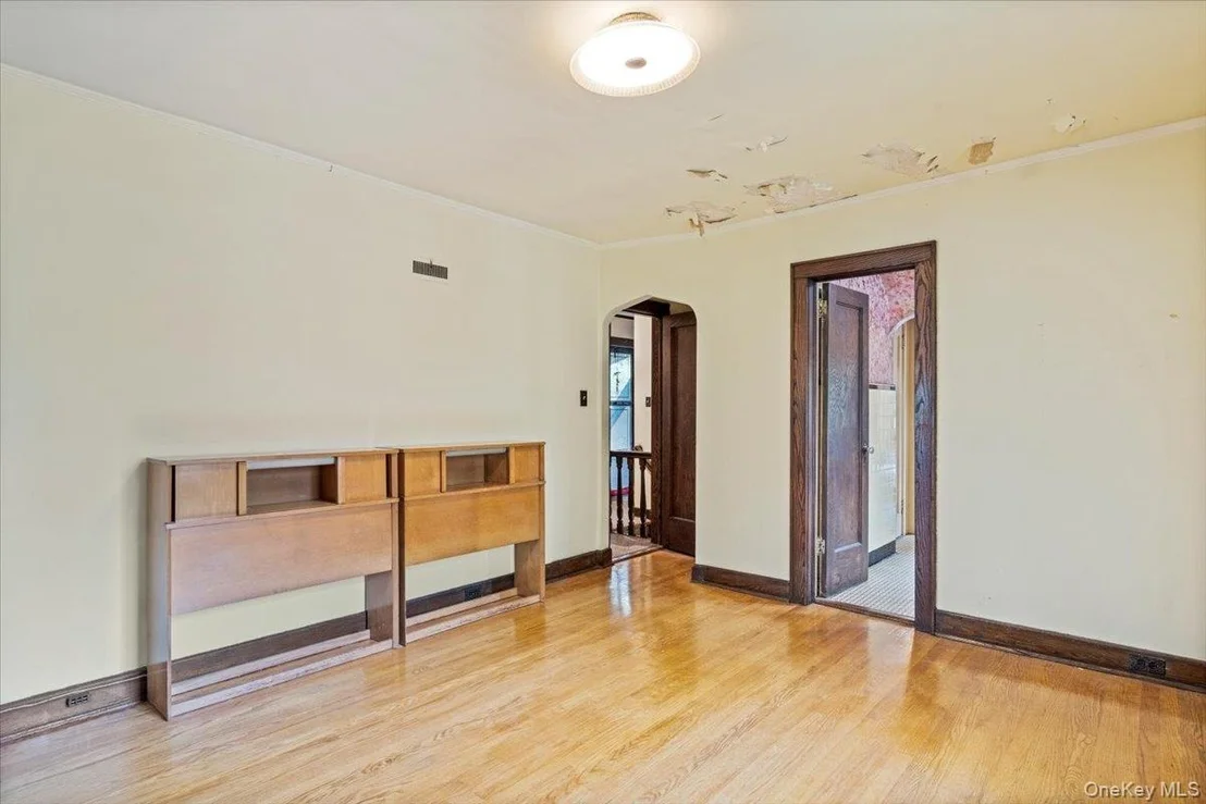 Photo of 32-29 Parsons Boulevard