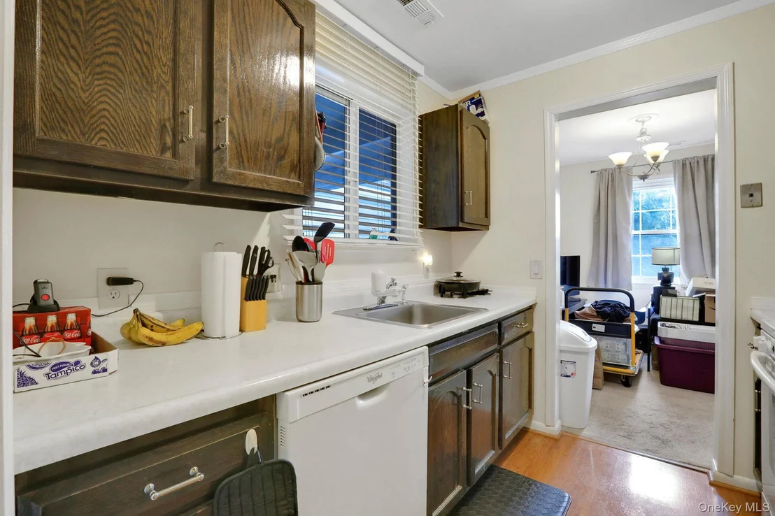 Photo of Unit E at 302 Commons Way