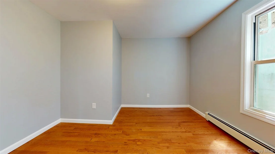 Photo of 74 Gladstone Avenue