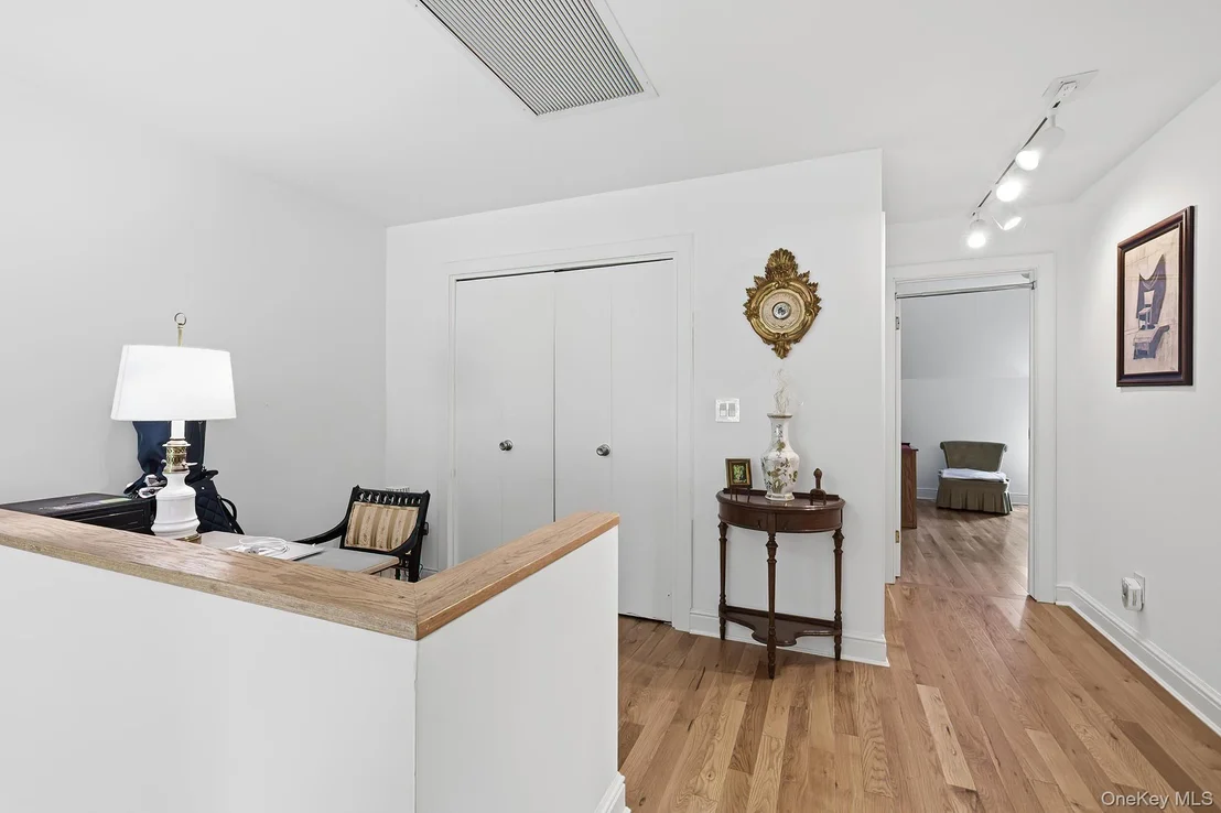 Photo of 6 Spring Pond Drive