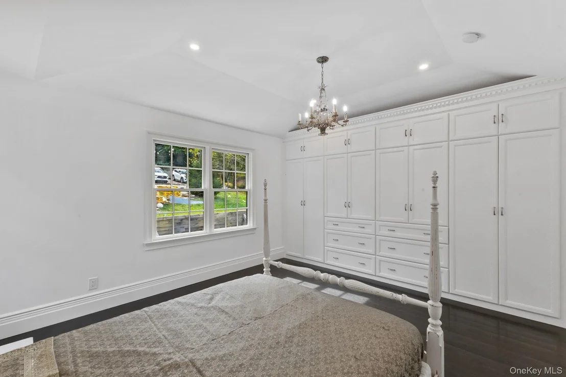 Photo of 675 Quaker Road