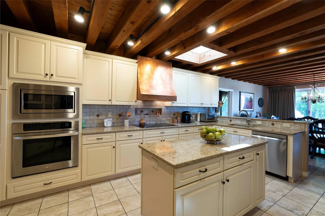 Photo of 115 N Smith Road
