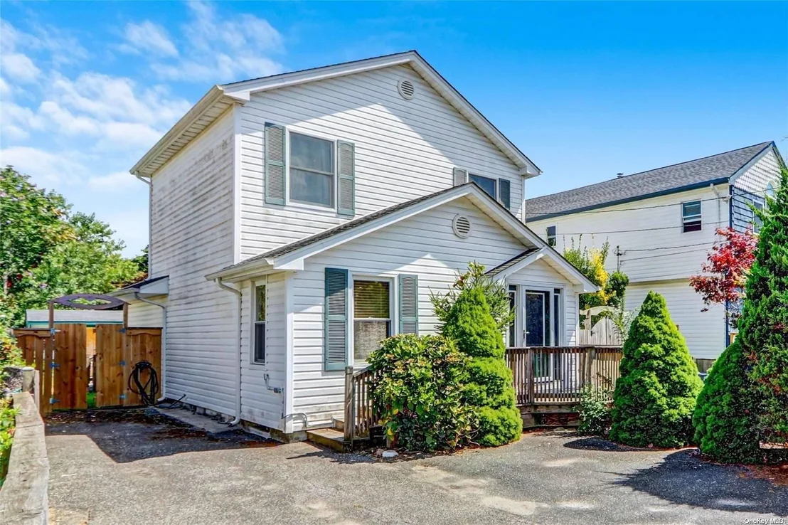 Photo of 103 Lynbrook Drive