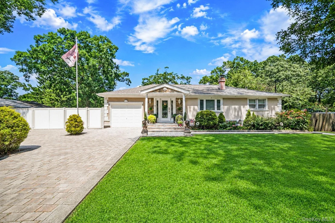 Photo of 5 Overlook Drive