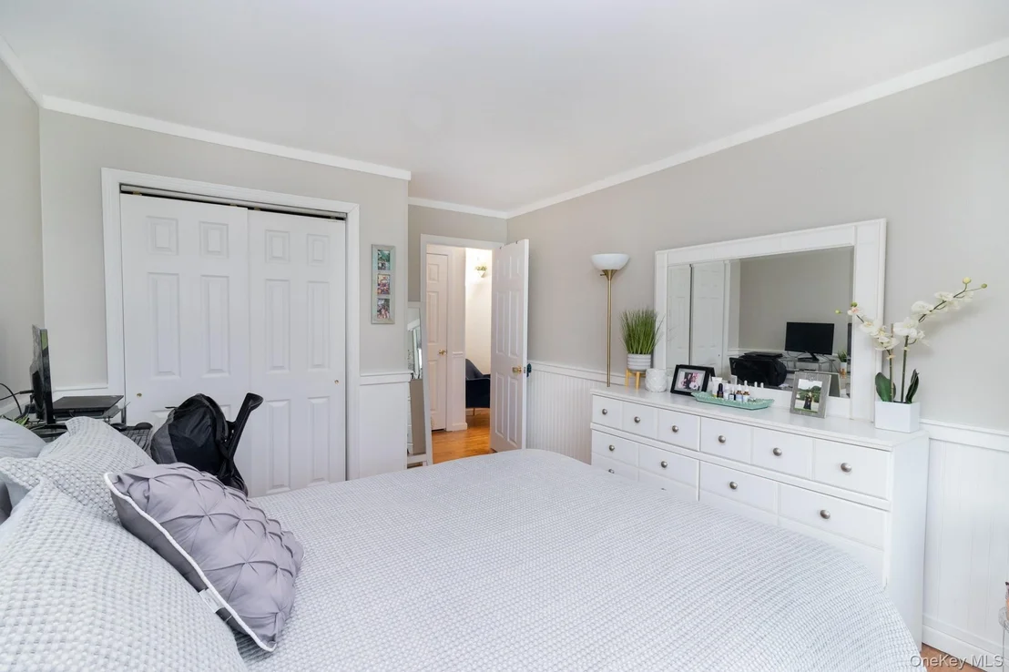 Photo of Unit 36A at 2449 Union Boulevard