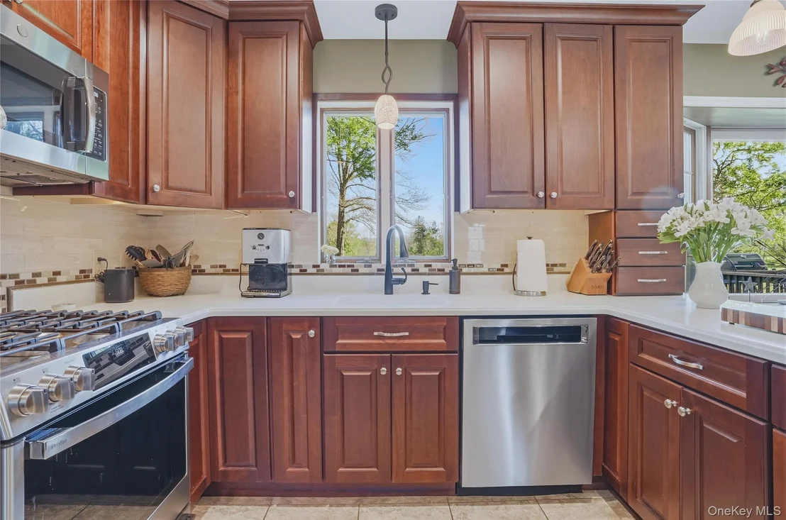 Photo of 36 River Glen Road