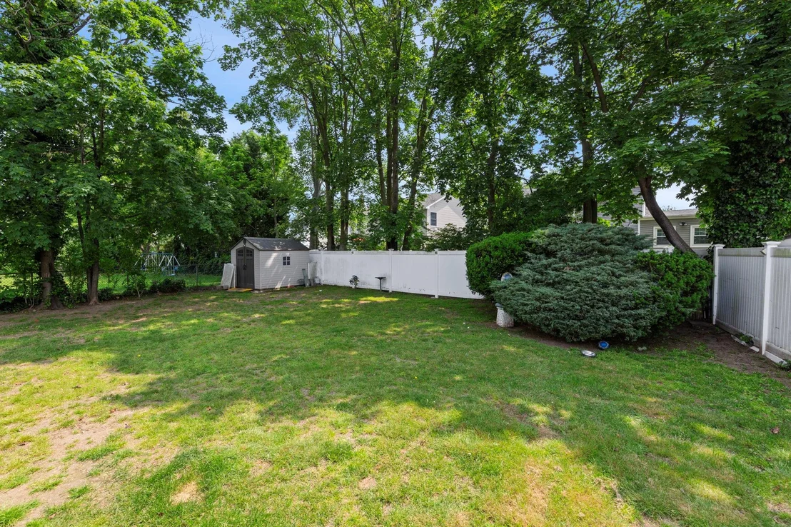 Photo of 1741 Meadowbrook Road