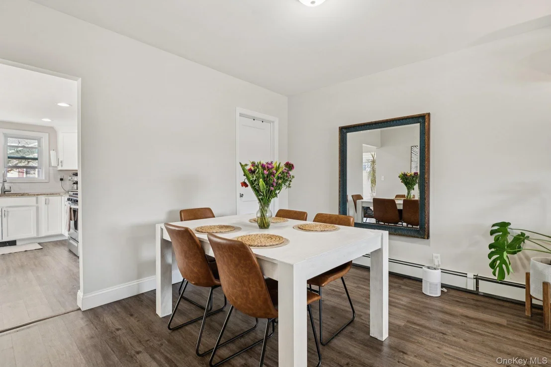Photo of 72 Waverly Avenue