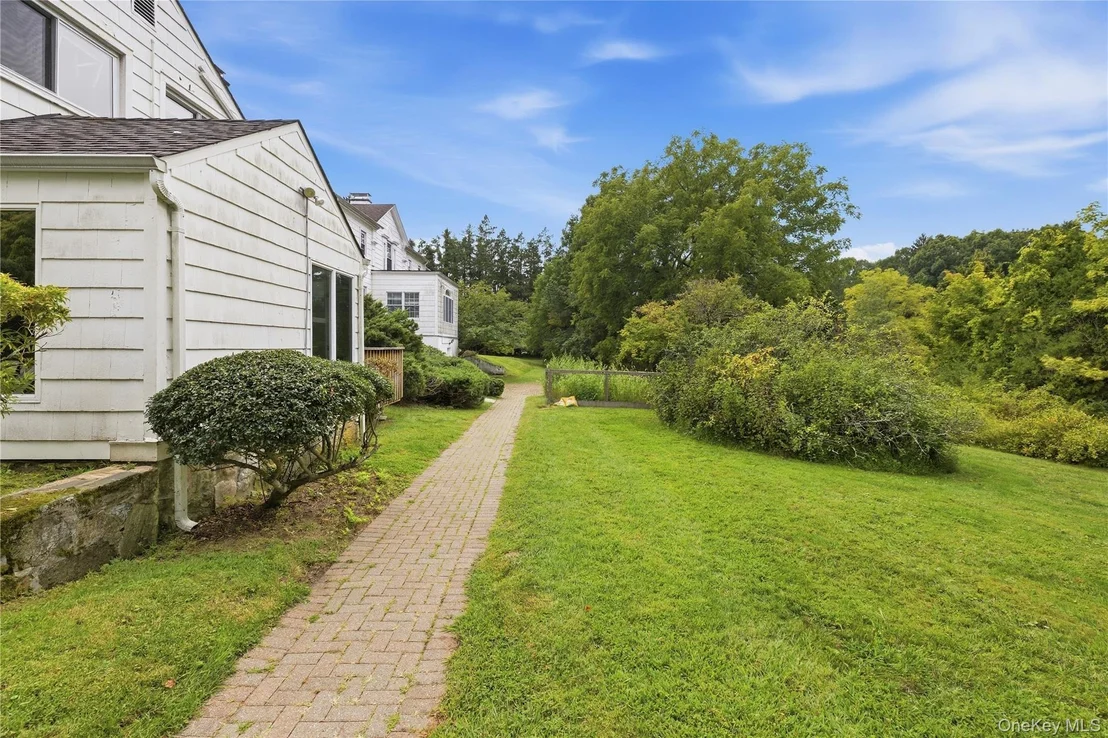 Photo of 600 Bedford Road